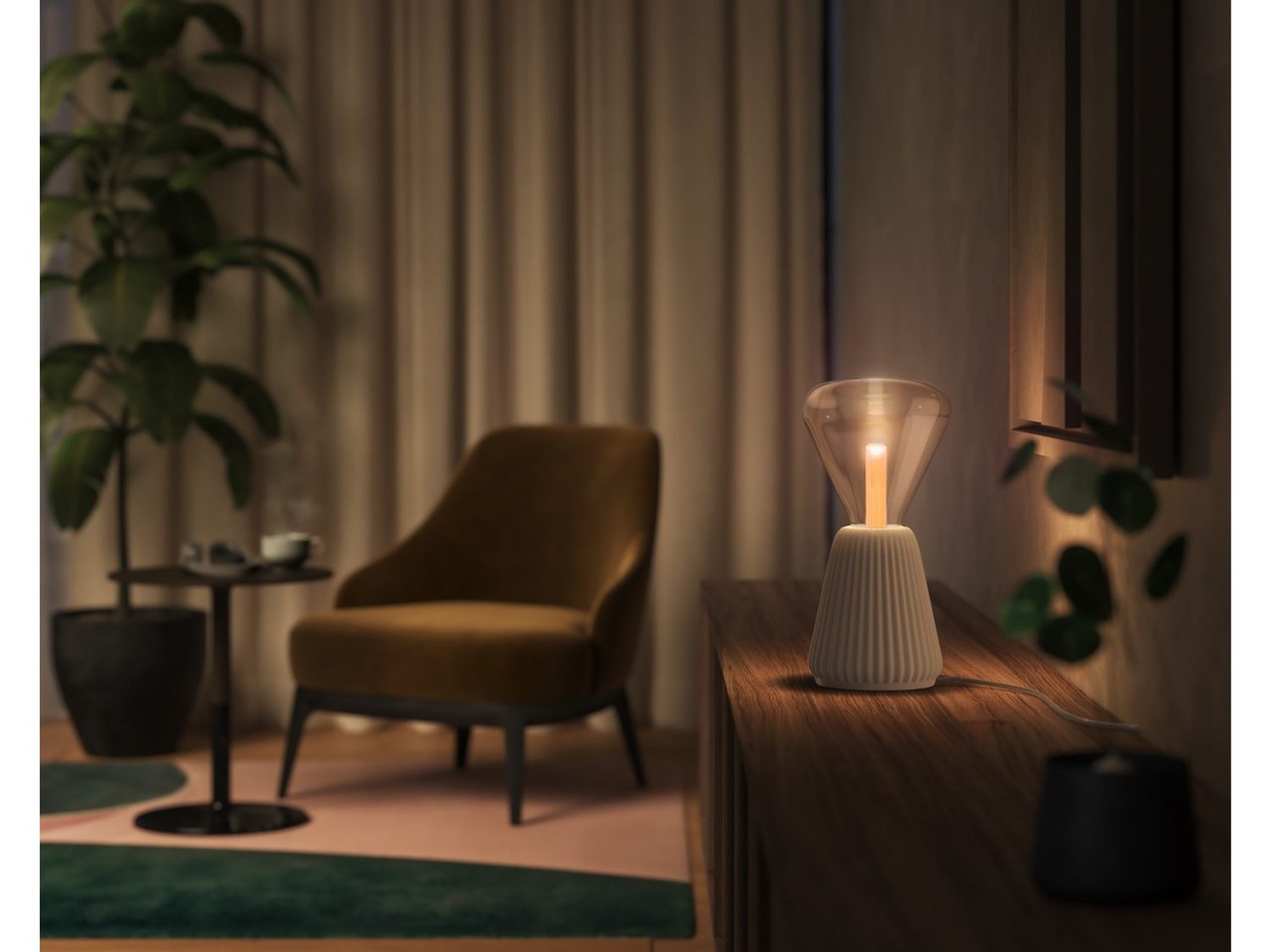 Philips Hue - Light Guide Triangular E27 Pære EU