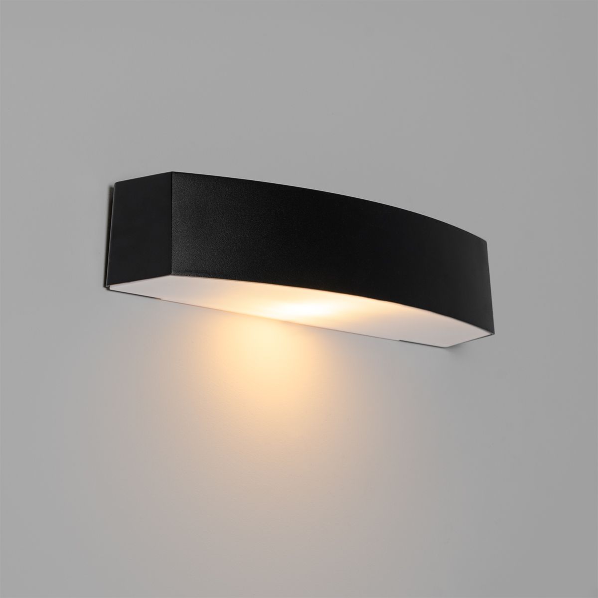 Moderne buiten wandlamp zwart IP44 - Bojan