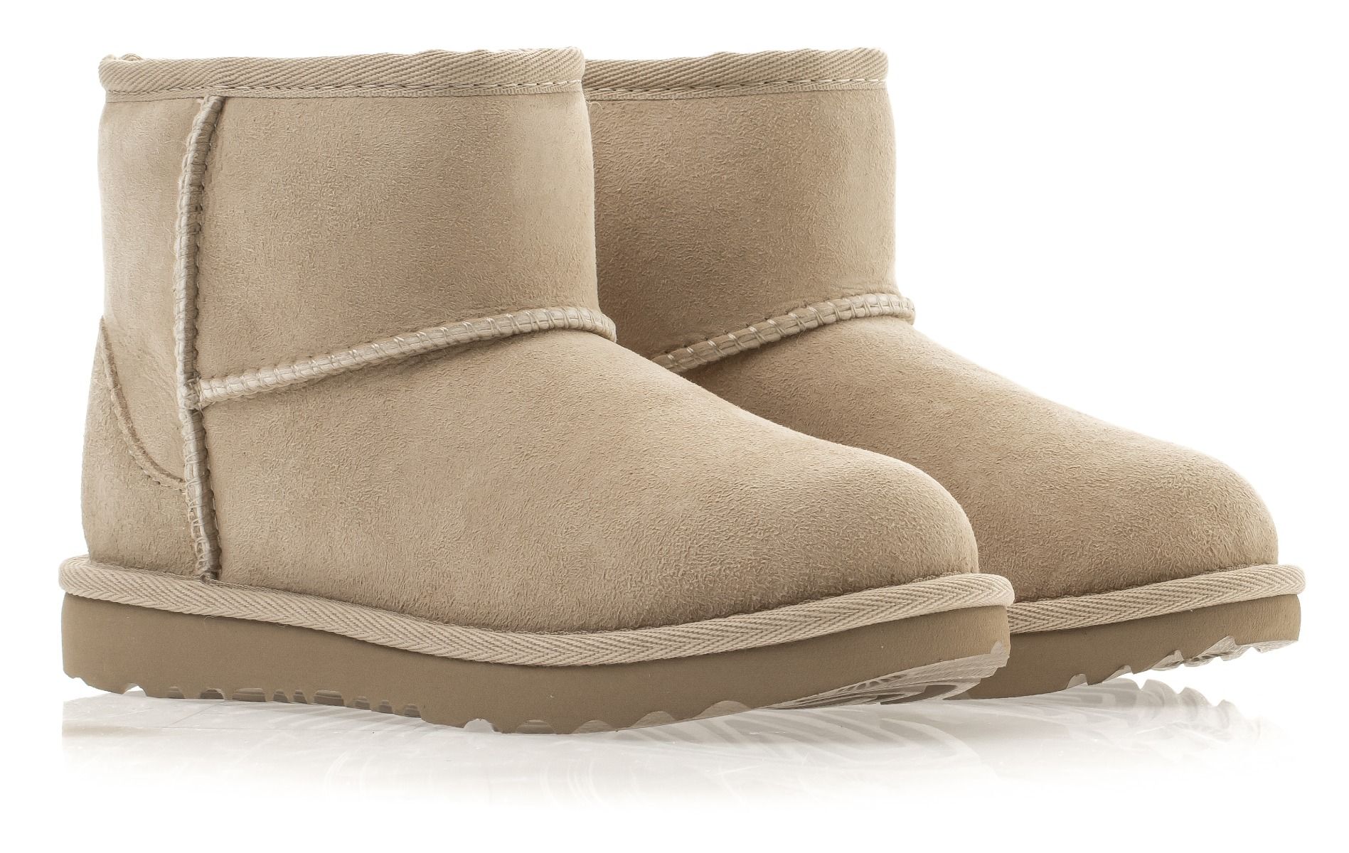 UGG Classic Mini II