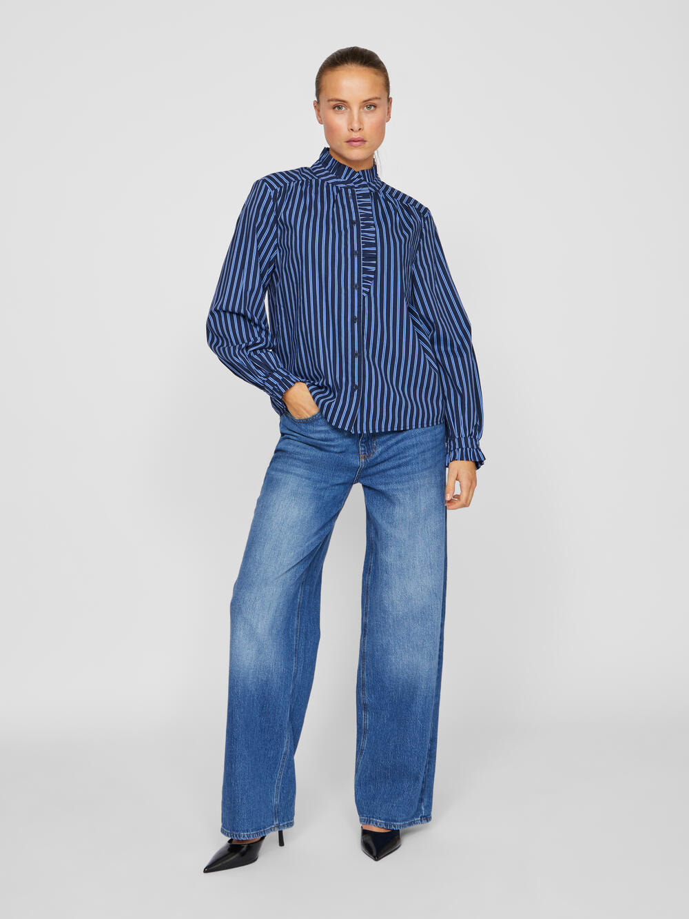 Vila  Vimutte Frill L/S skjorte - Navy Blazer