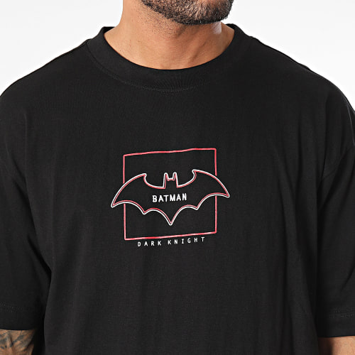 Tee Shirt Oversize Bat Sign