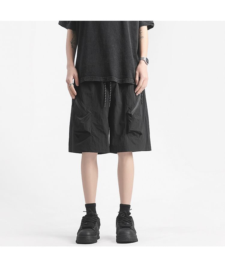 Vernanah - Mid Rise Plain Cargo Shorts
