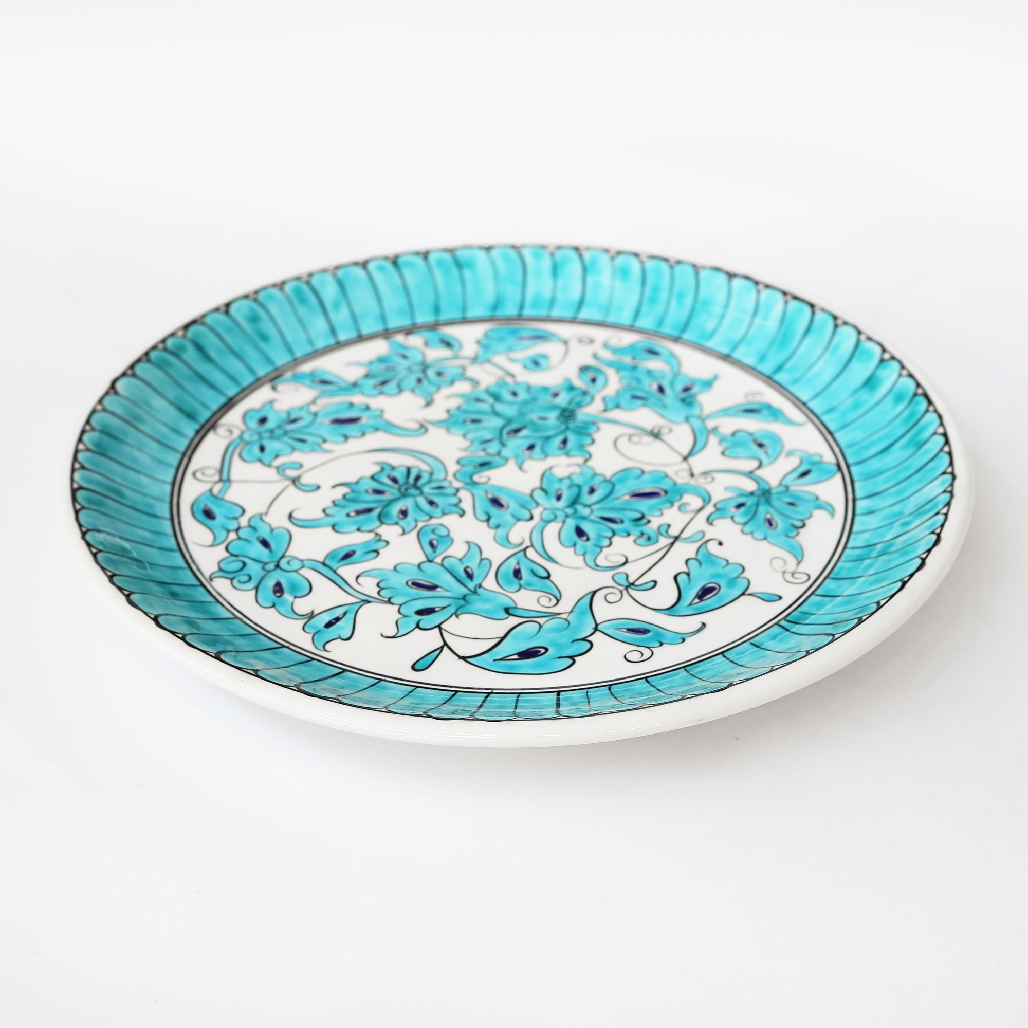 Wandteller 'Blaue Blüten', handbemalt, Ø 32 cm, H 3 cm von fischer's lagerhaus