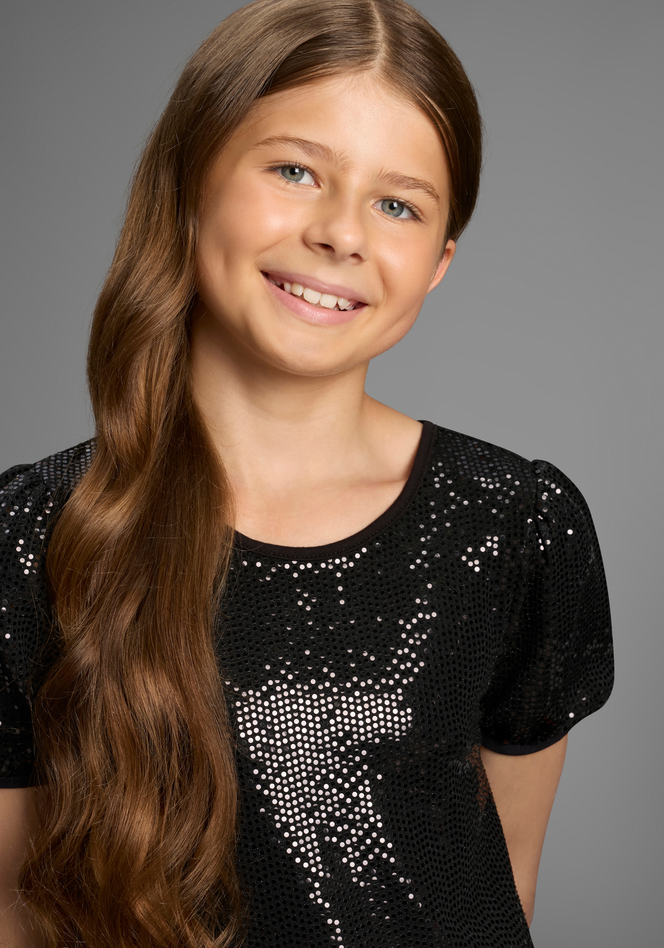 KIDSWORLD Jerseykleid »Shirtkleid in Pailletten-Allover-Design« Shirtkleid in Pailletten-Optik