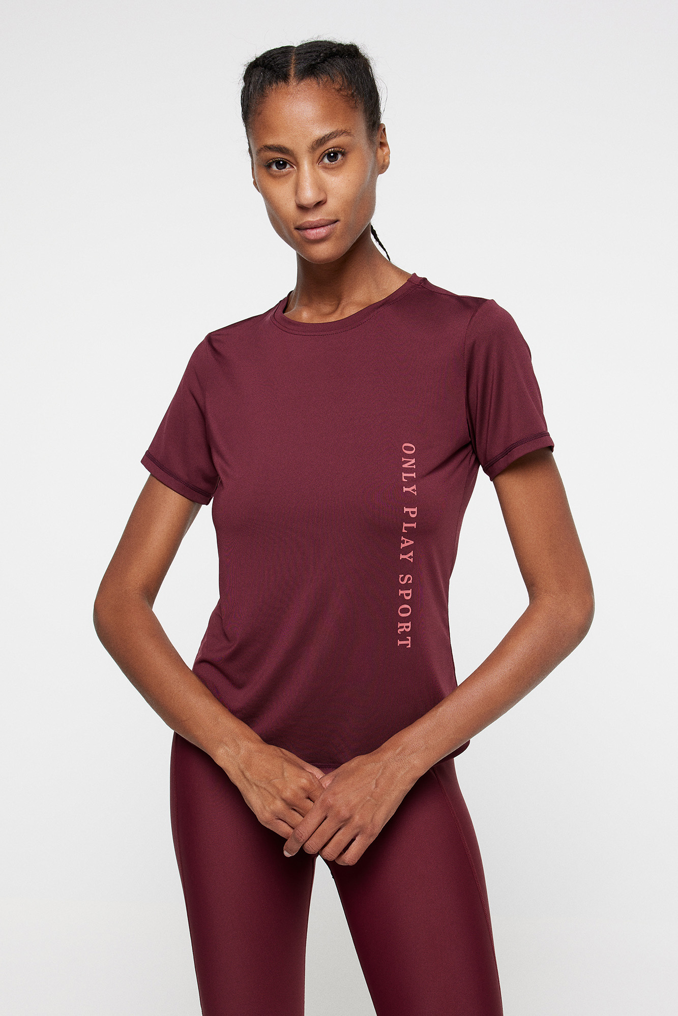Camiseta feminina com tema técnico