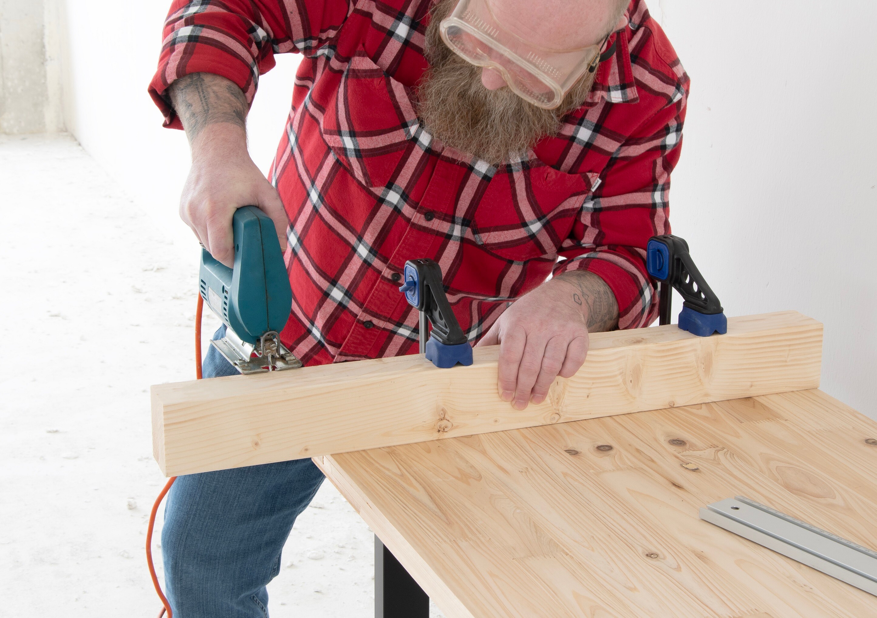 Werkbank mit FSC Holz-Arbeitsplatte