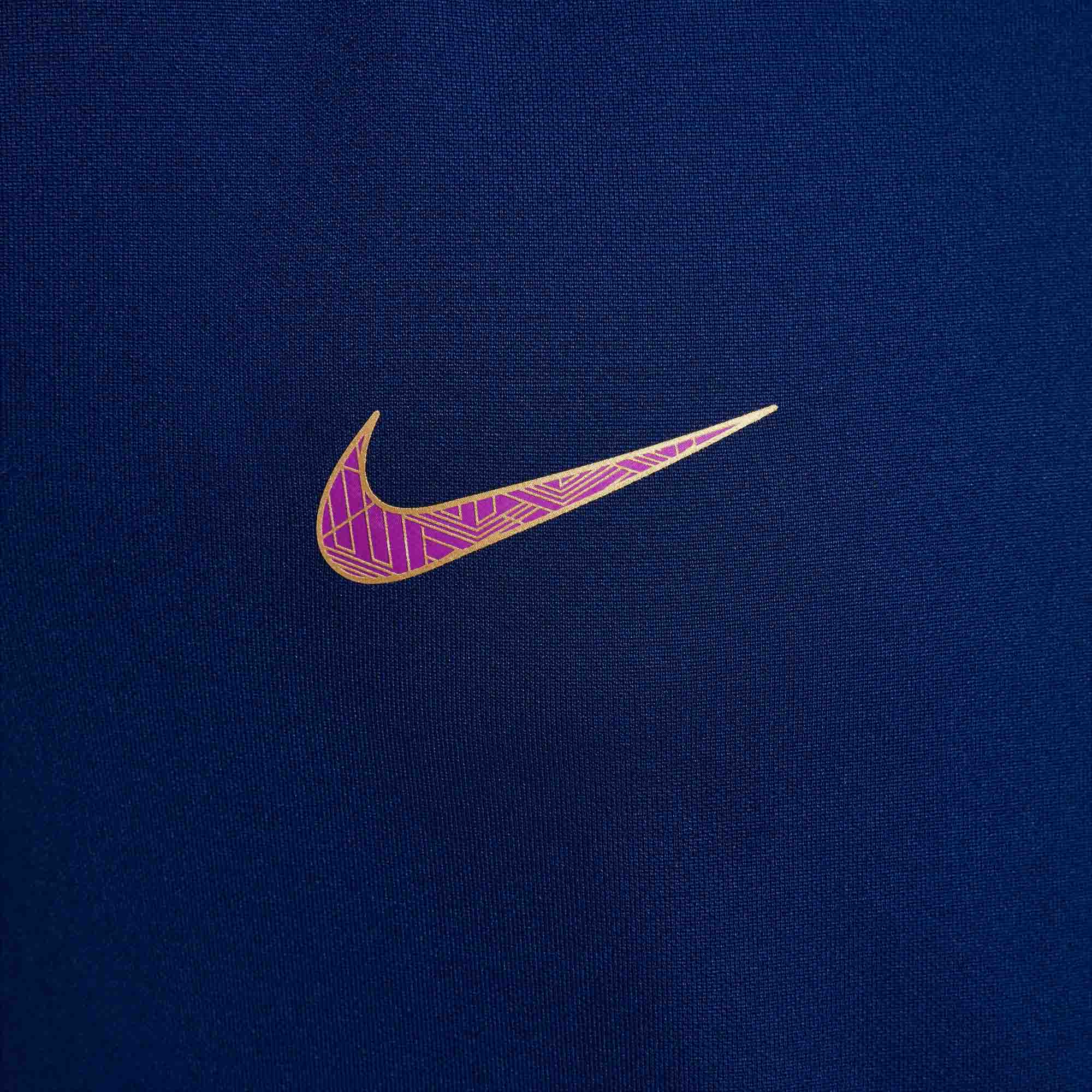 Kylian Mbappé Academy Soccer Top Barn 492/Blue Void/Blue Void/Metallic Gold