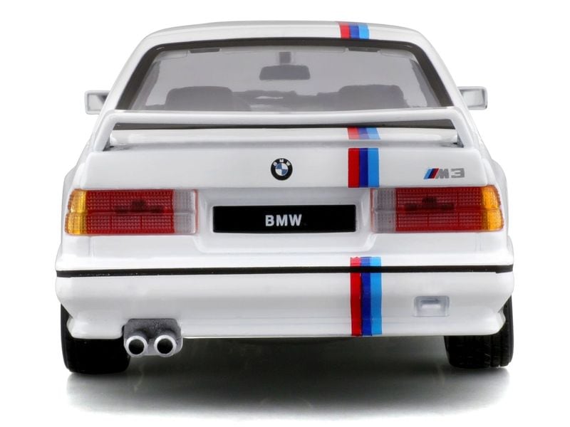 BBurago BMW M3 (E30) 1988 Weiss 1:24 Sammlermodell im Massstab 1:24