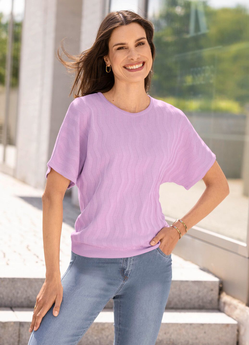 Pullover mit Wellenstruktur