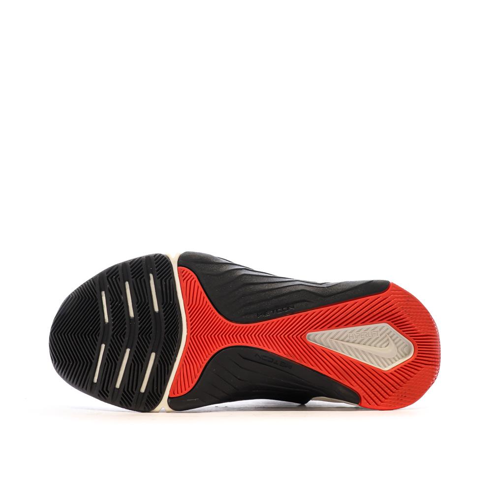 Nike Chaussures de Fitness Blanche/Noire Femme Nike Metcon