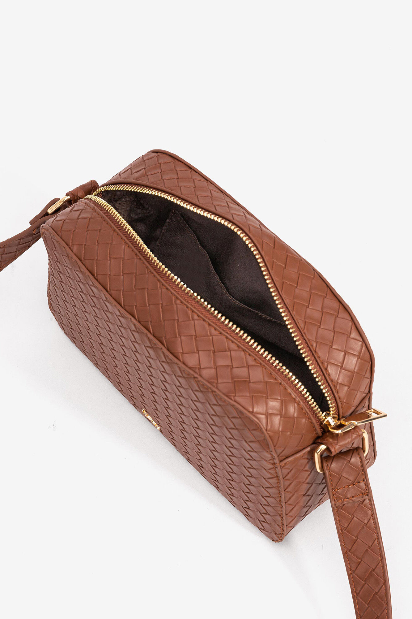 Bolsa de ombro texturizada - Marrom escuro