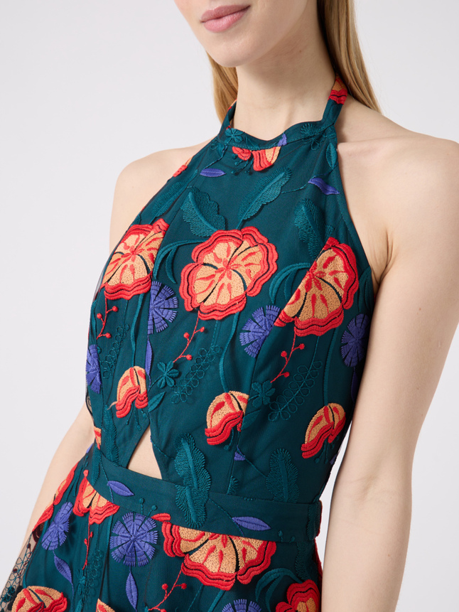 Robe courte dos nu