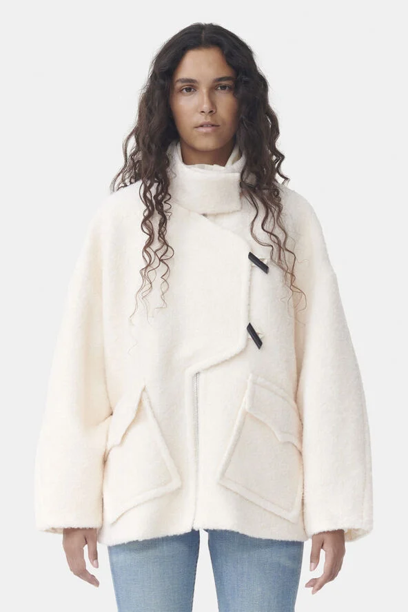 Ganni Boucle Wool Shoulder Jakke Egret