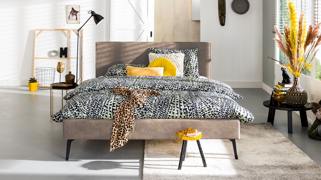 Bed Novelle zilver