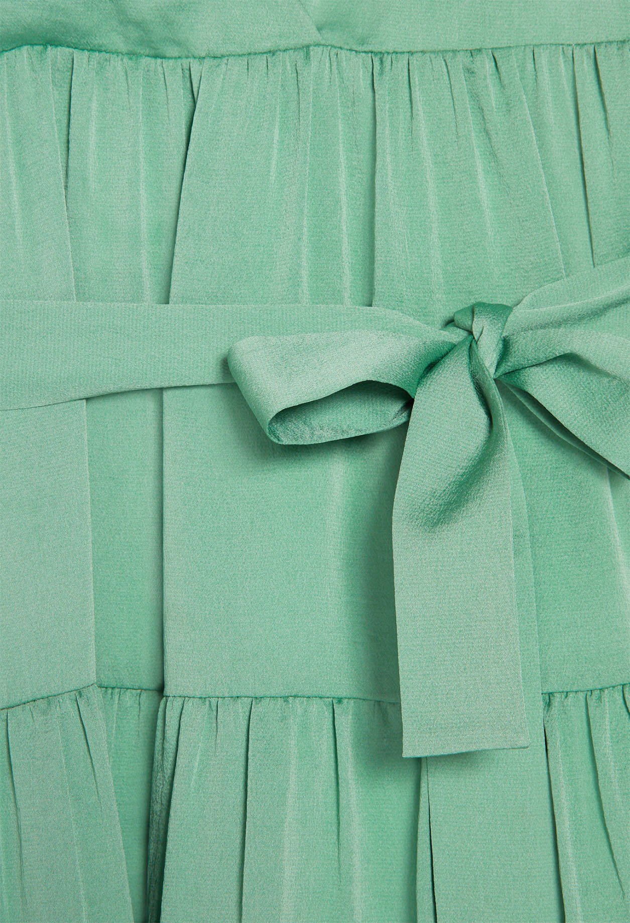 Robe fluide avec ceinture