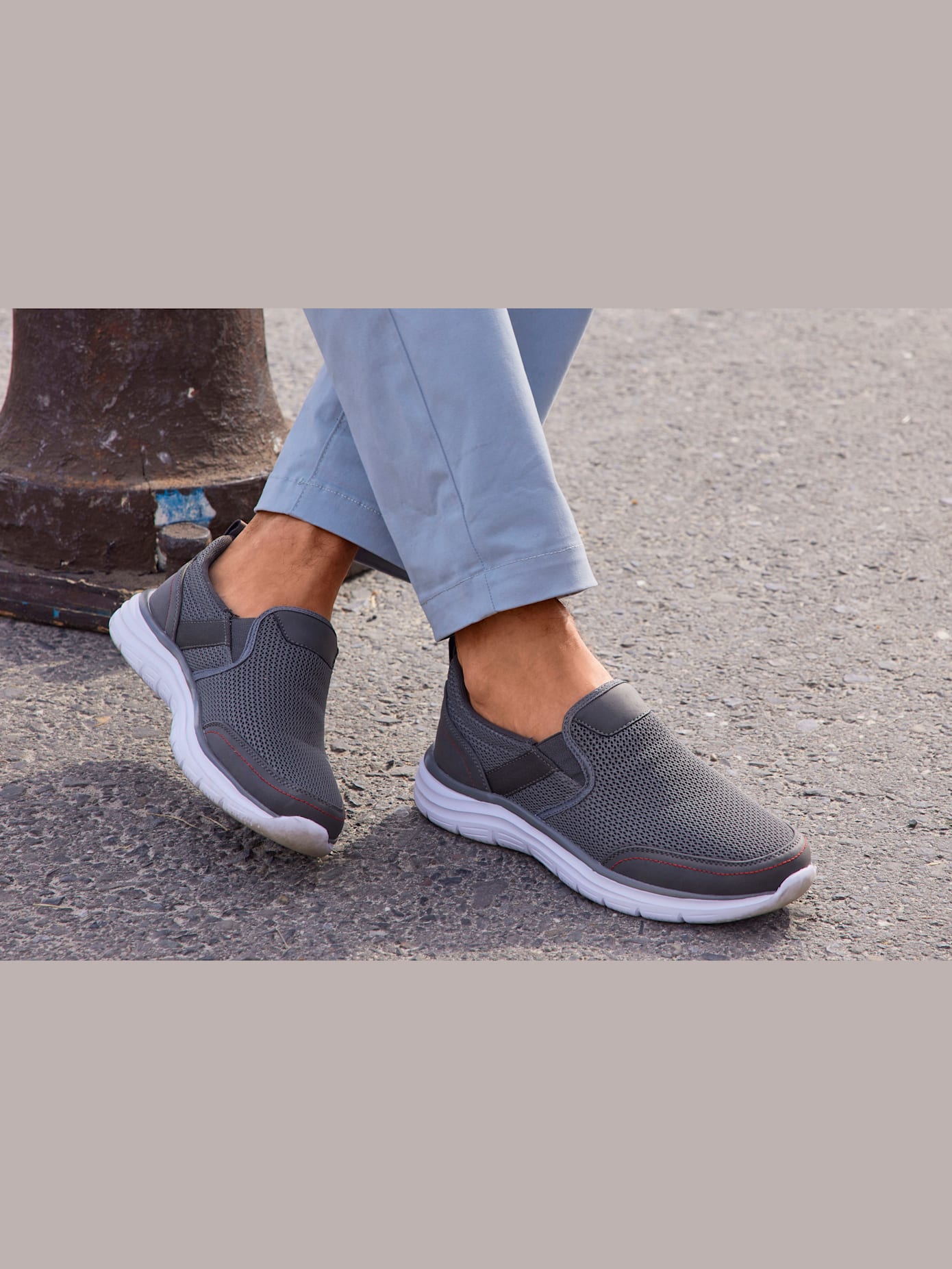 Baskets sneakers confortables à enfiler avec contrefort légèrement rembourré