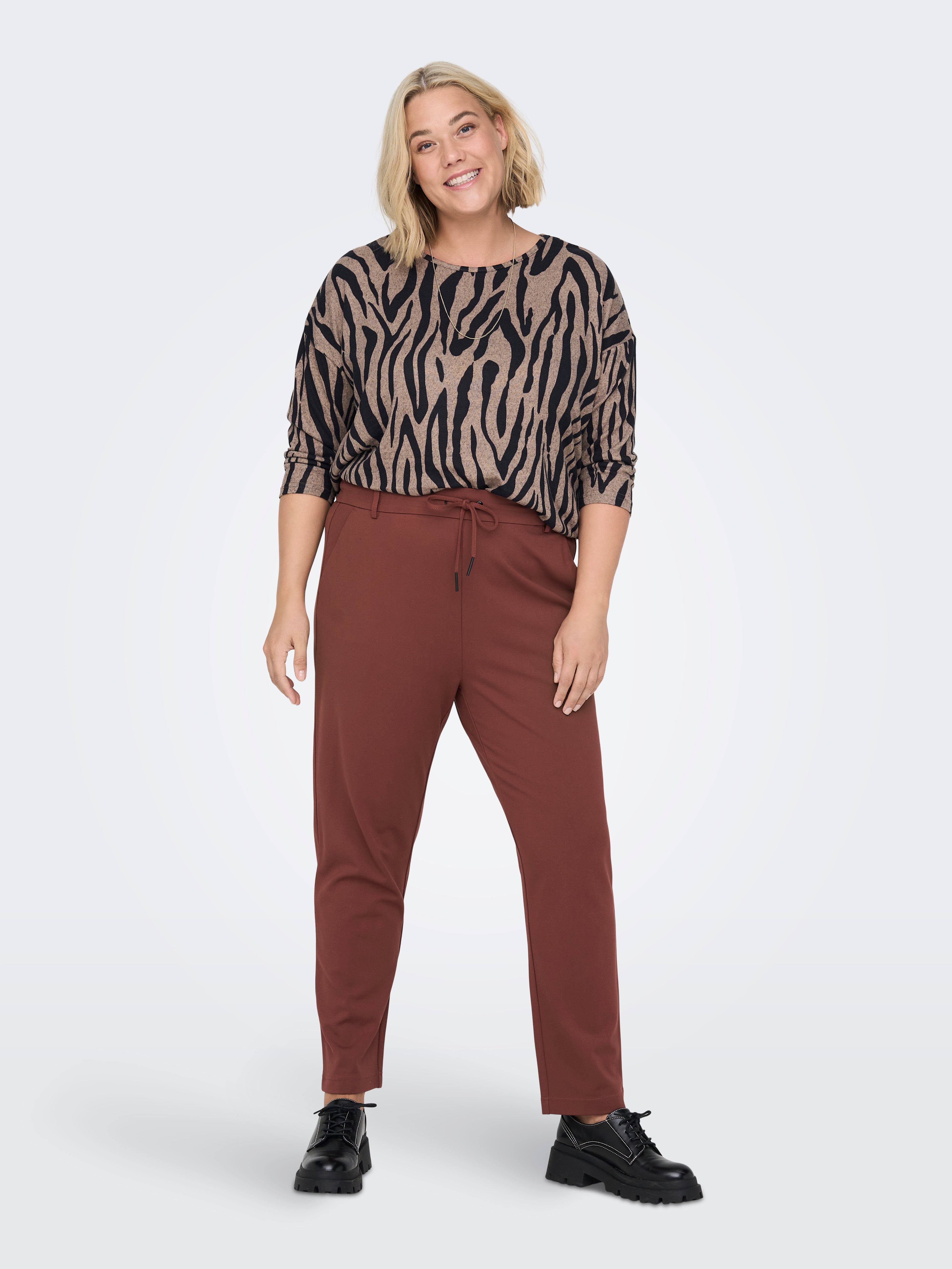 CARGOLDTRASH Normal geschnitten Klassische Hose Sable