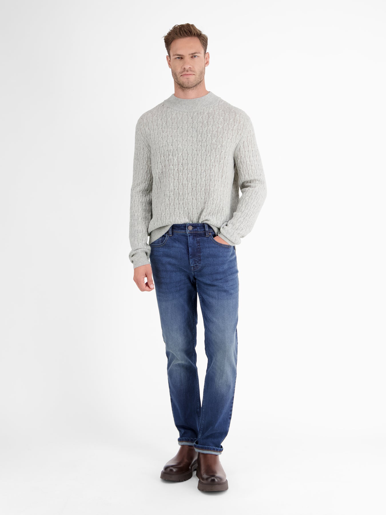Cable-Strickpullover mit Turtleneck