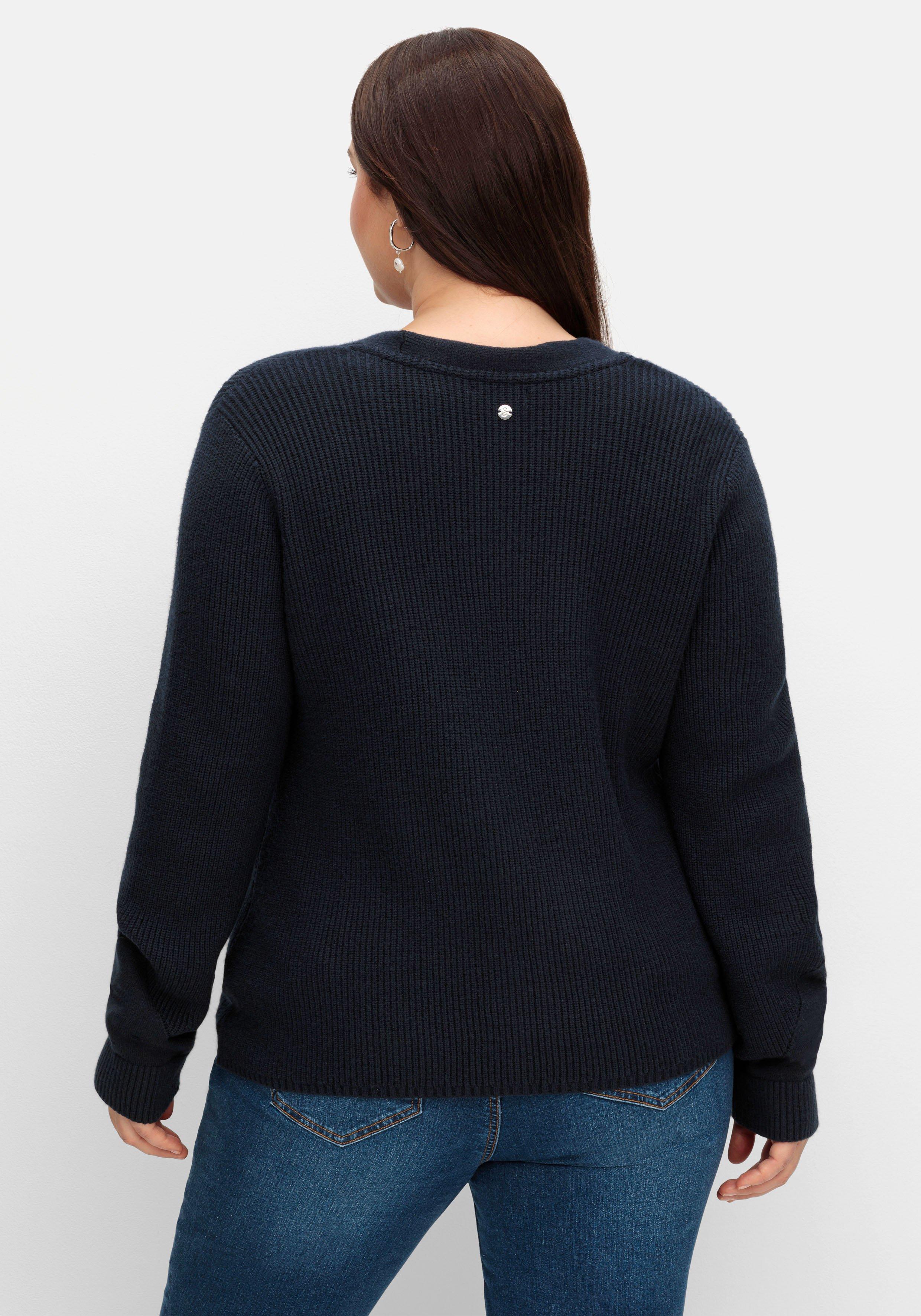 Strickjacke im Strickmuster-Mix