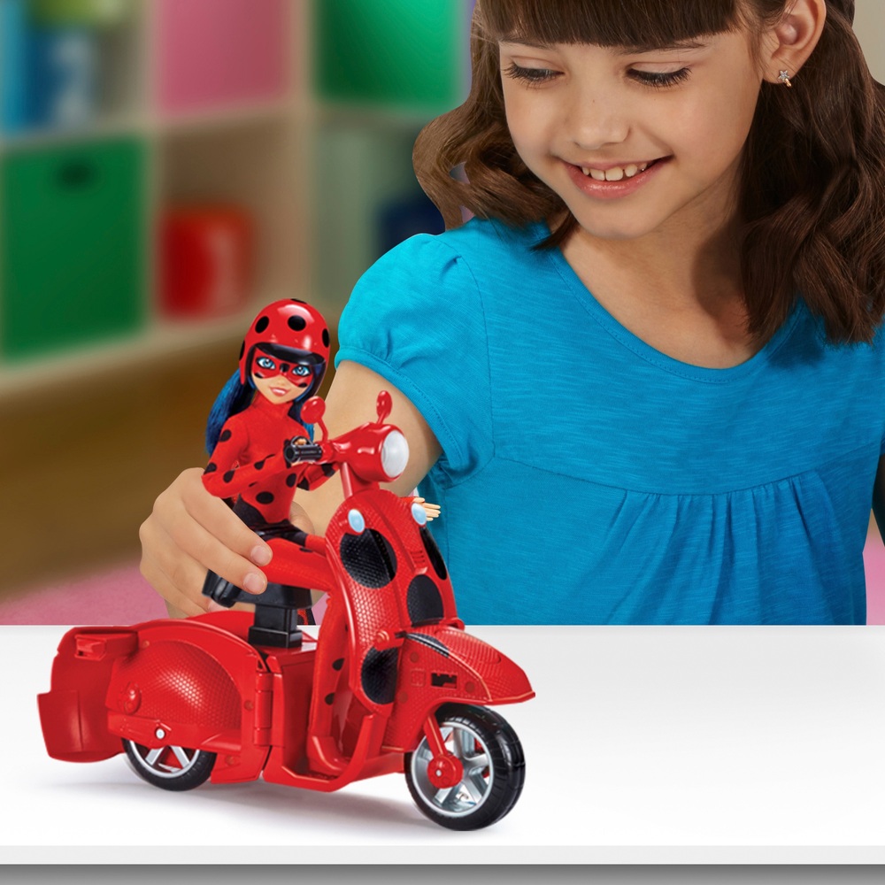 Miraculous Ladybug Scooter mit Puppe