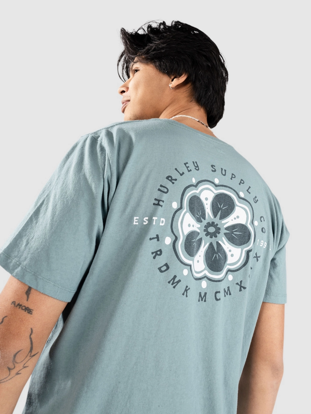 Hurley Flowered T-Shirt artillery