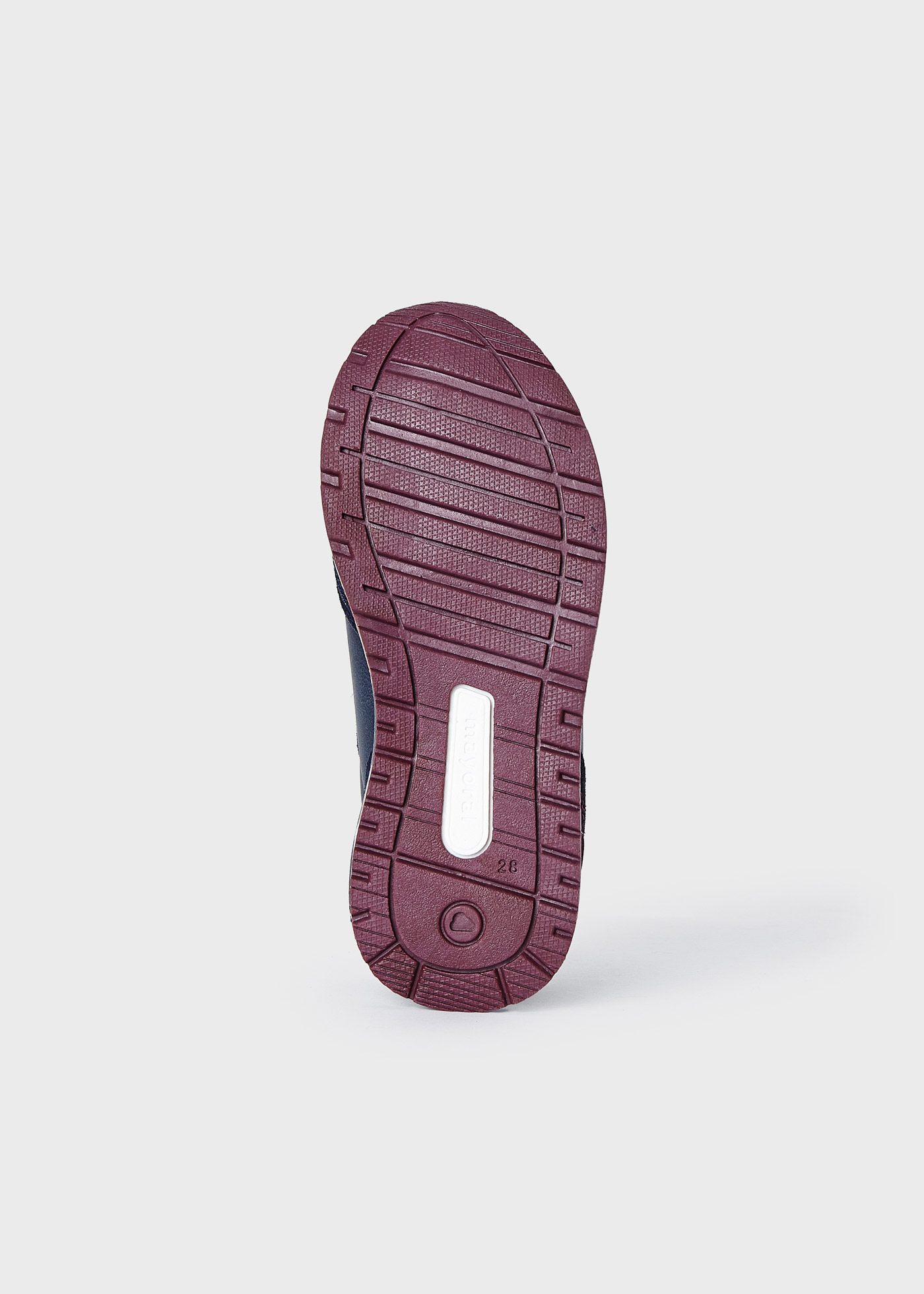 Tênis infantil de couro com fecho de velcro