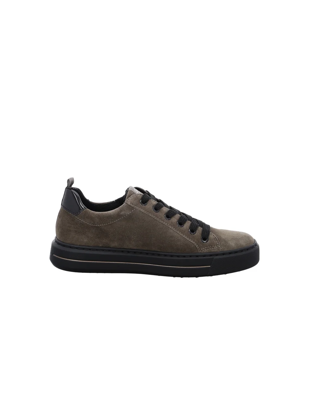 Sneaker Courtyard taiga