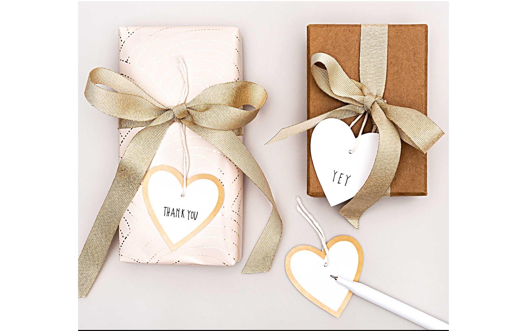 Geschenkanhänger Herz 24 Stück, GoldPapieranhänger für besondere Momente