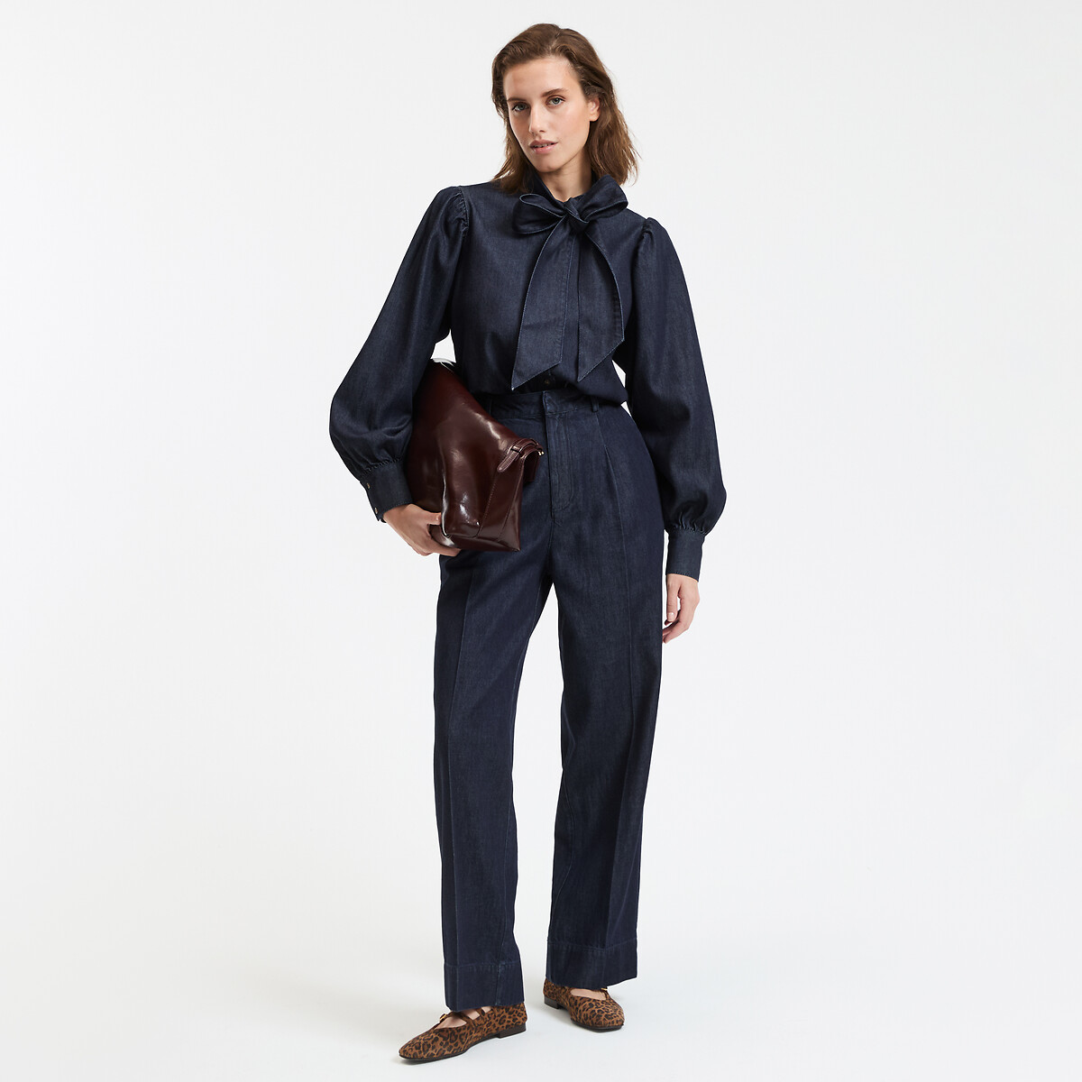 COLEÇÕES LA REDOUTE<br>Camisa jeans, gola Mao, lenço de pescoço removível