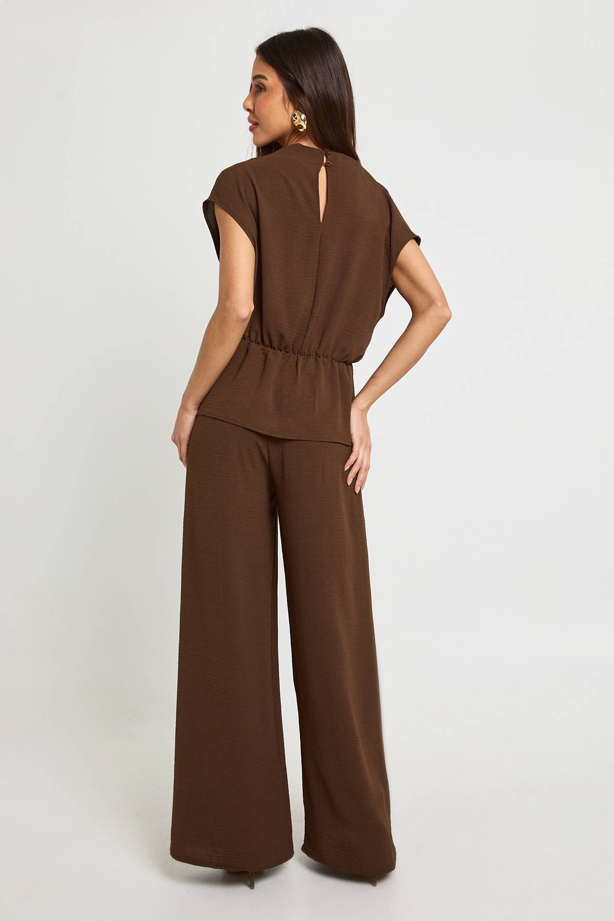 boohoo Blouse drapée en tissu & pantalon coordonné