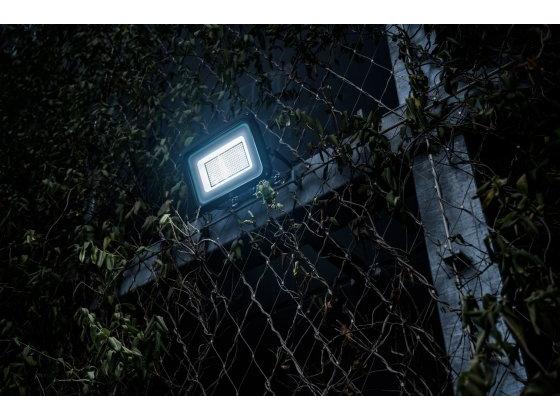 Brennenstuhl Scheinwerfer LED JARO 20060 150 W LED-Aussenstrahler zur Wandmontage