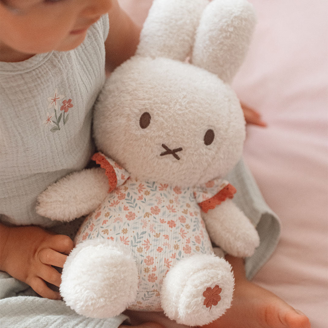 Little dutch knuffel nijntje - lucky blossom - 20 cm
