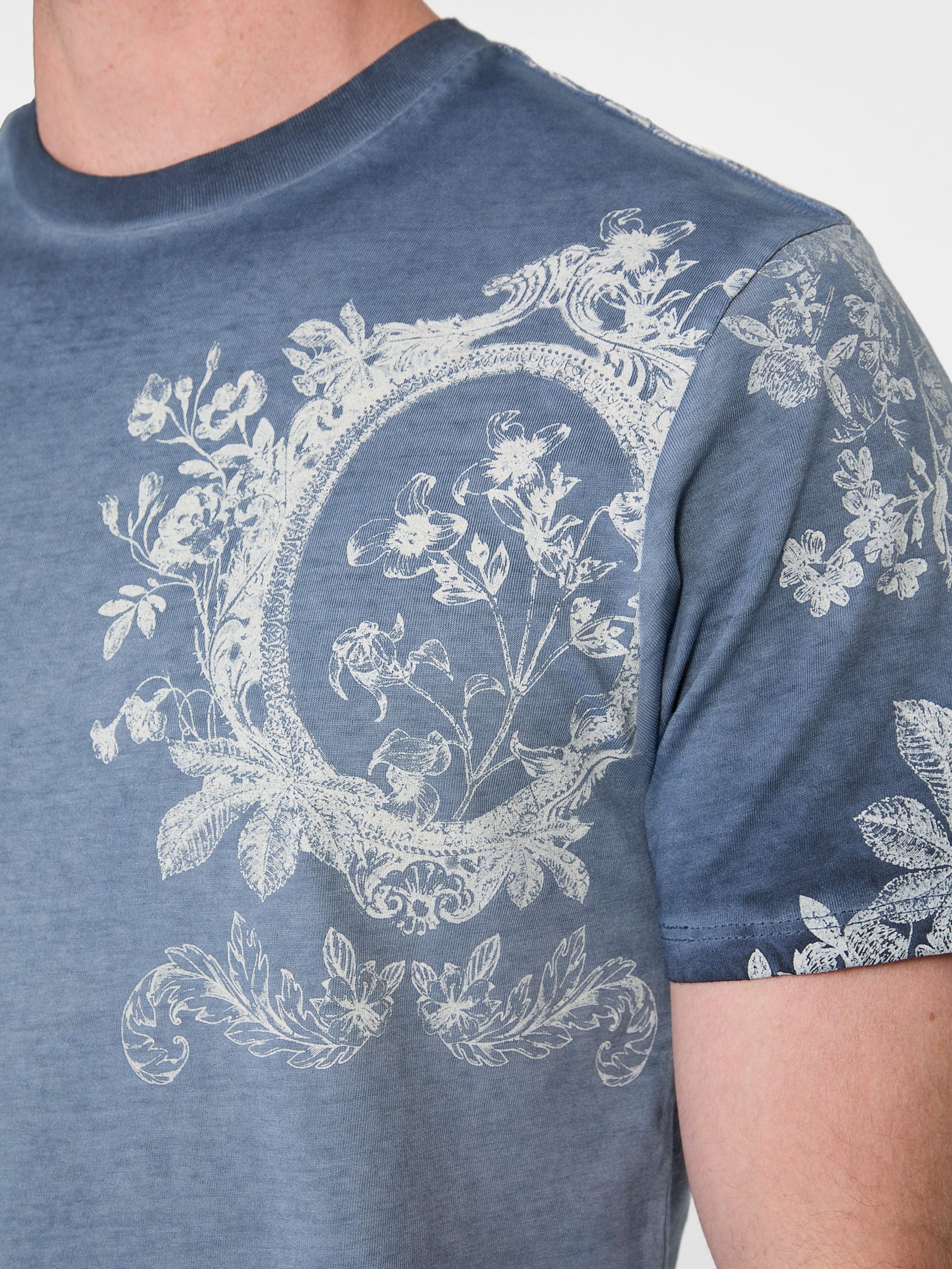 Camiseta Eco Floral Placement