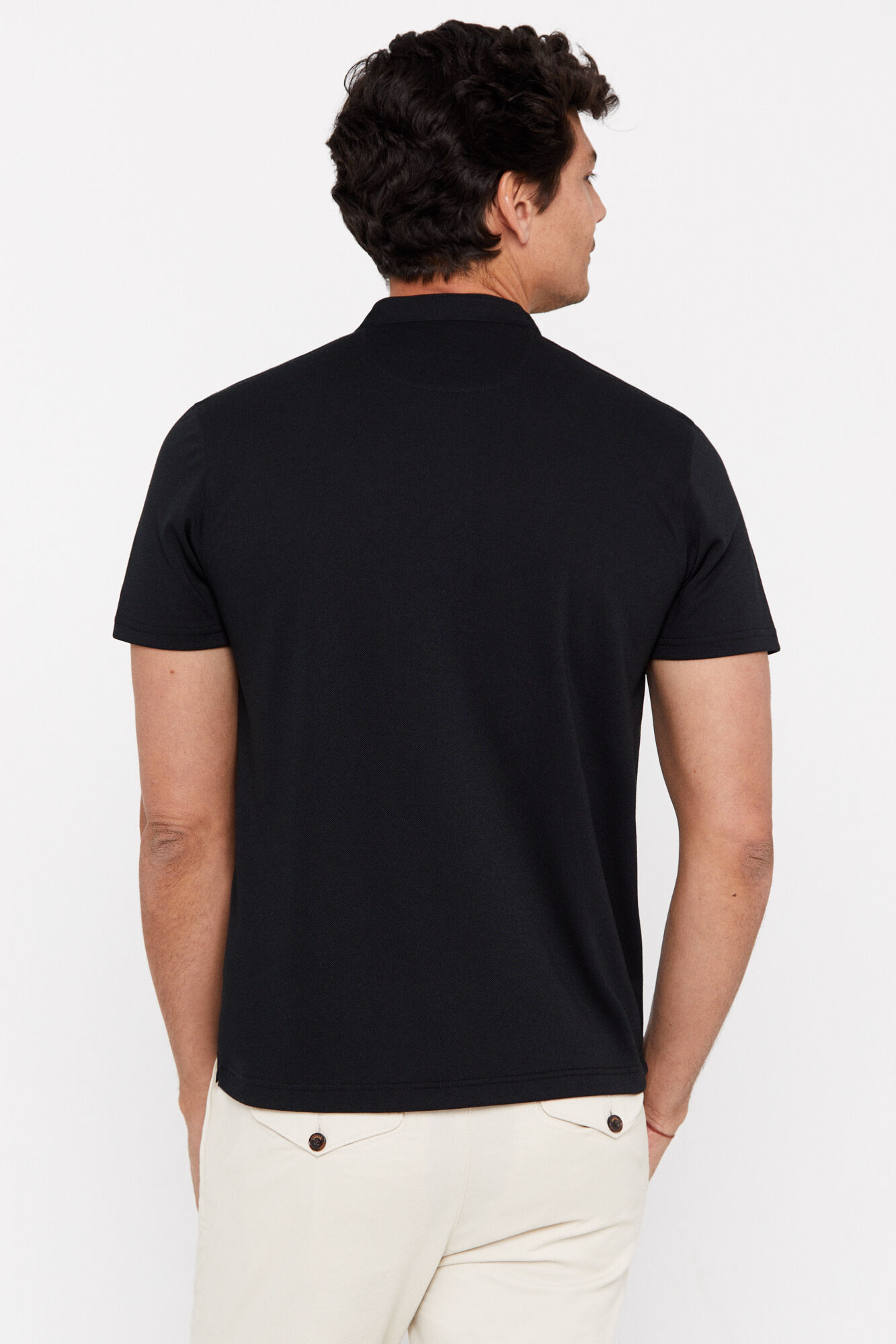 Camisa polo Coolmax com gola mandarim - Preta