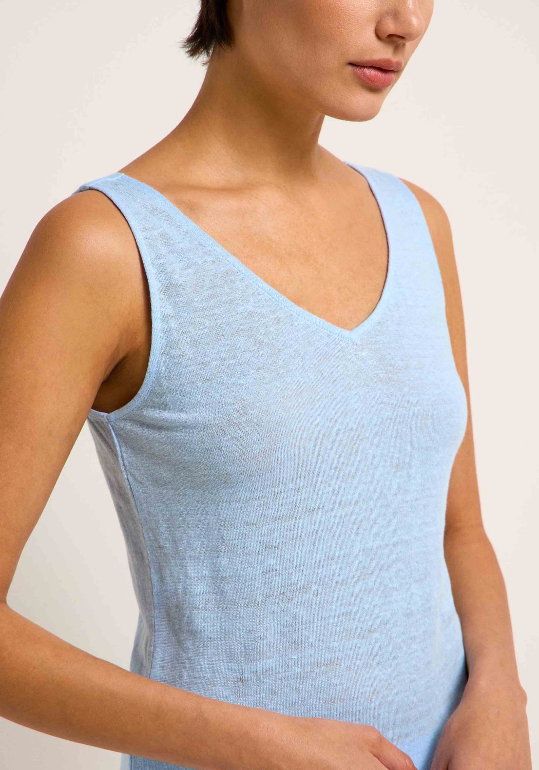 Lanius Tanktop mit V-Ausschnitt Clear Sky