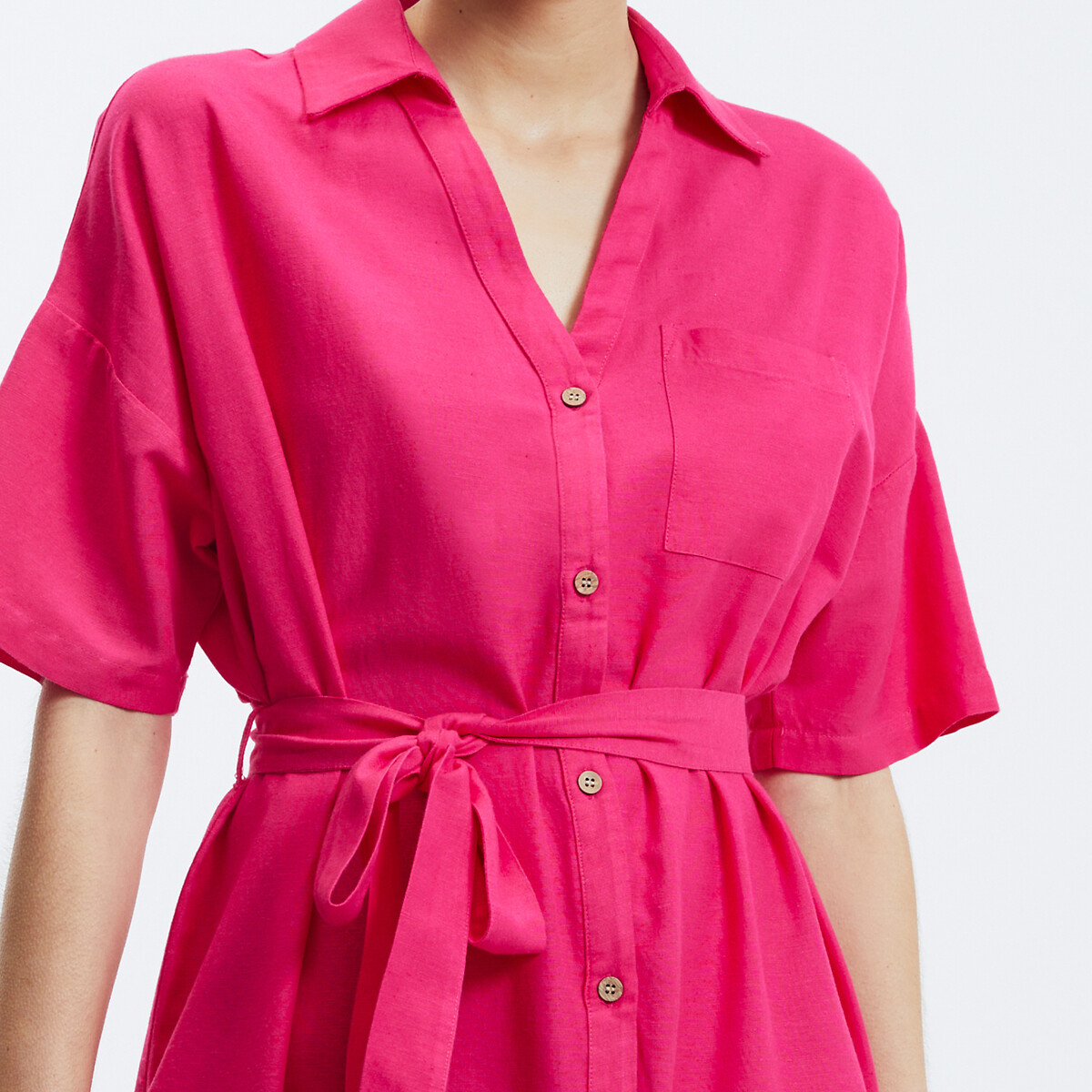VERO MODA<br>Vestido camisa, gravata