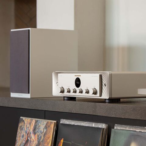 Marantz MODEL 40n – exclusieve hifi-streamingversterker Zilver