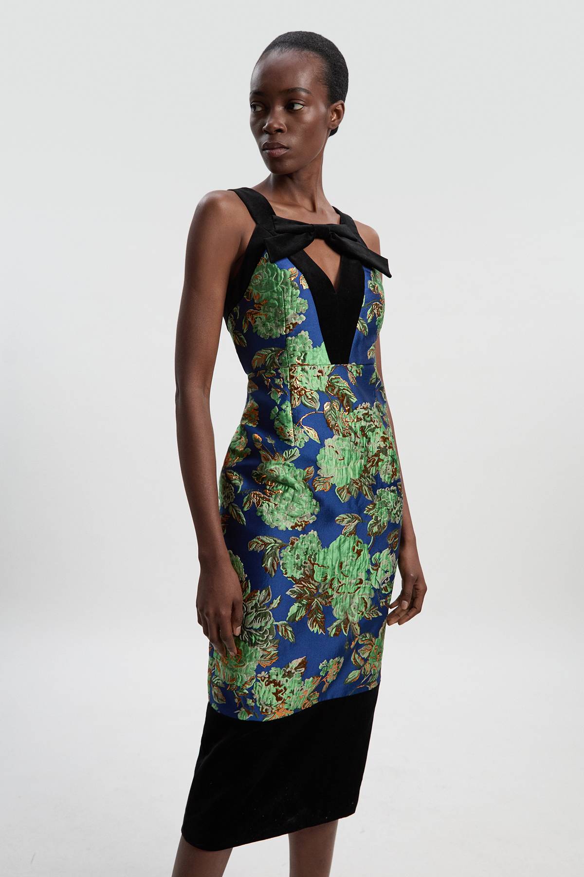 KarenMillen Robe Midi Ajustée à Bretelles Contrastantes en Velours et Jacquard