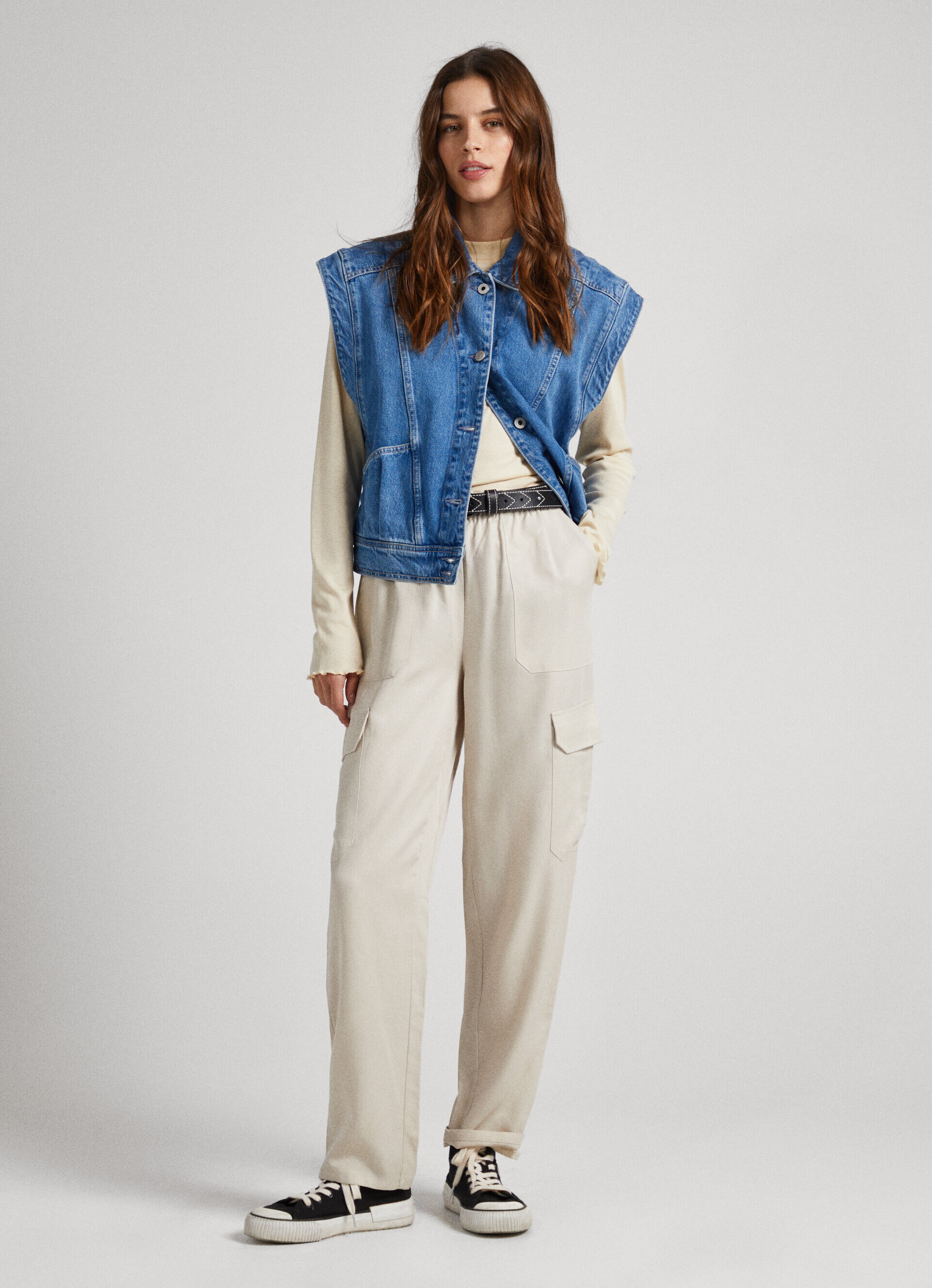 Calça cargo de corte relaxado - branco mousse