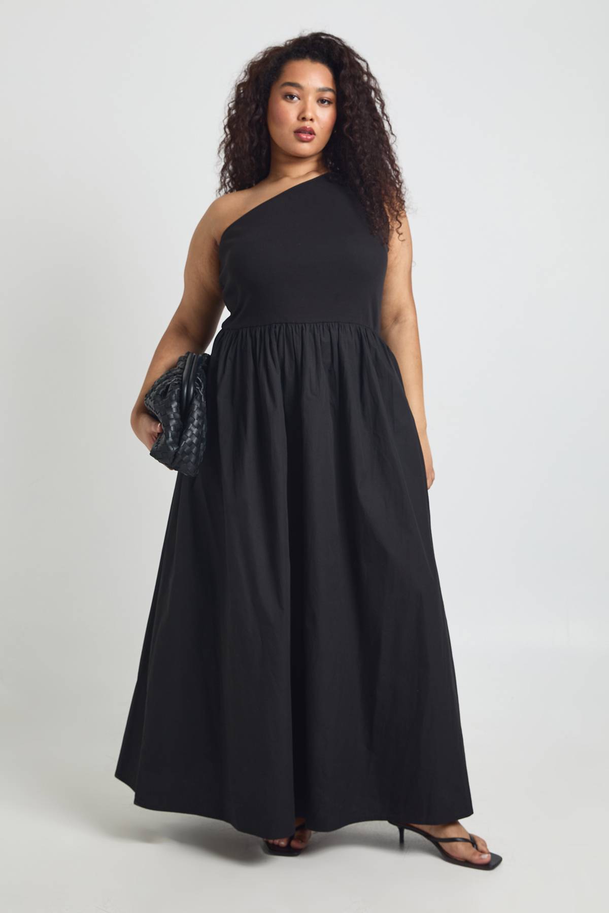 boohoo Robe Midaxi Grande Taille En Mélange De Coton Côtelé