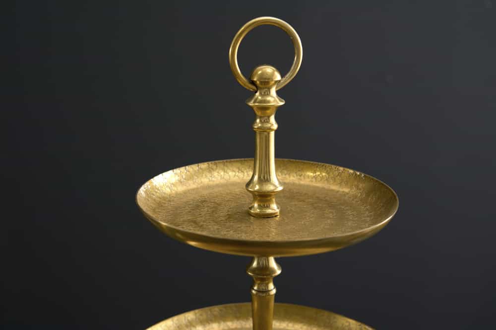 Design Etagere ORIENT 50cm gold im Wild Hammerschlag mit drei Etagen