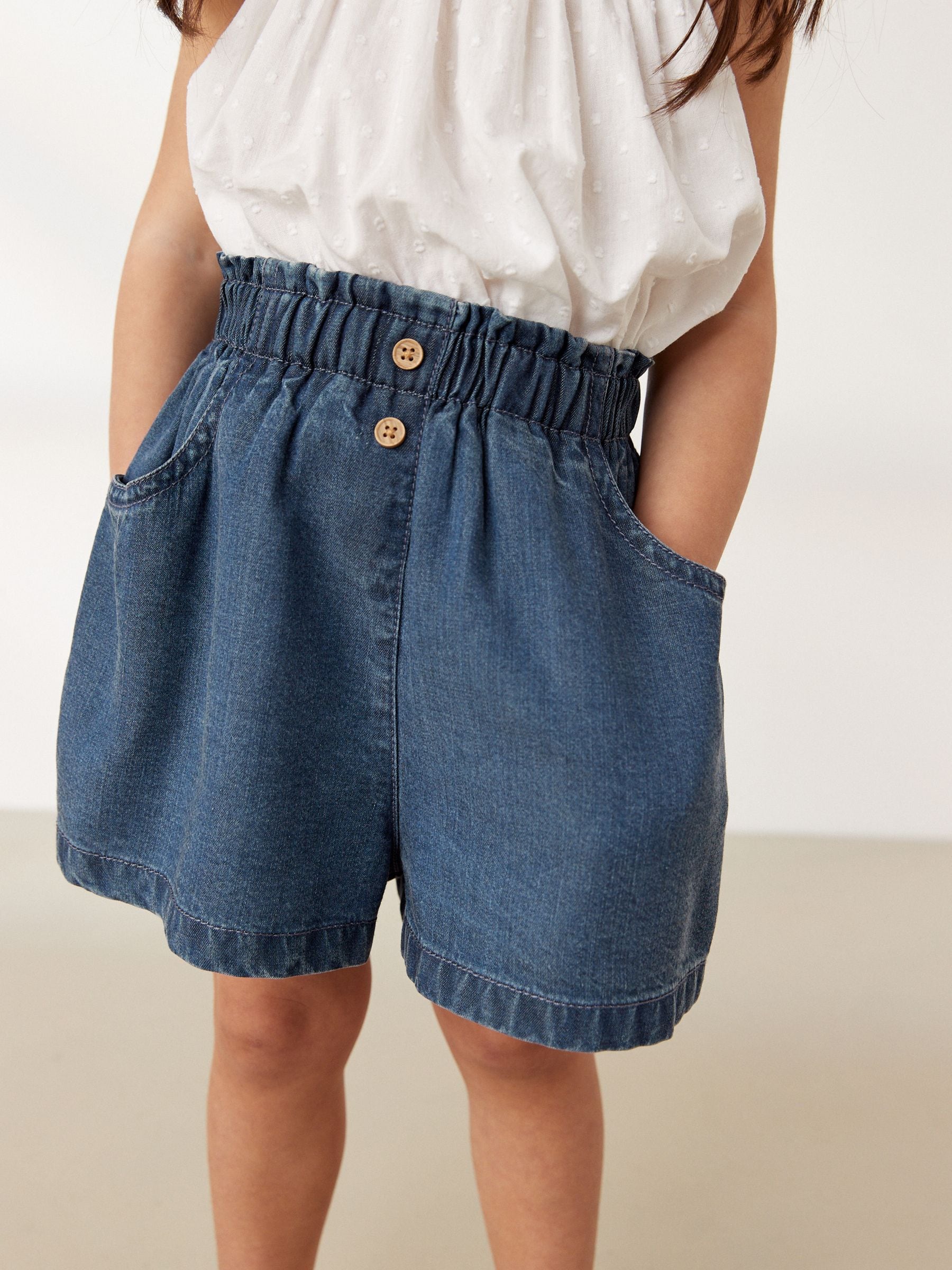 Donker gewassen denim - Short met knopen (3 mnd-7 jr)