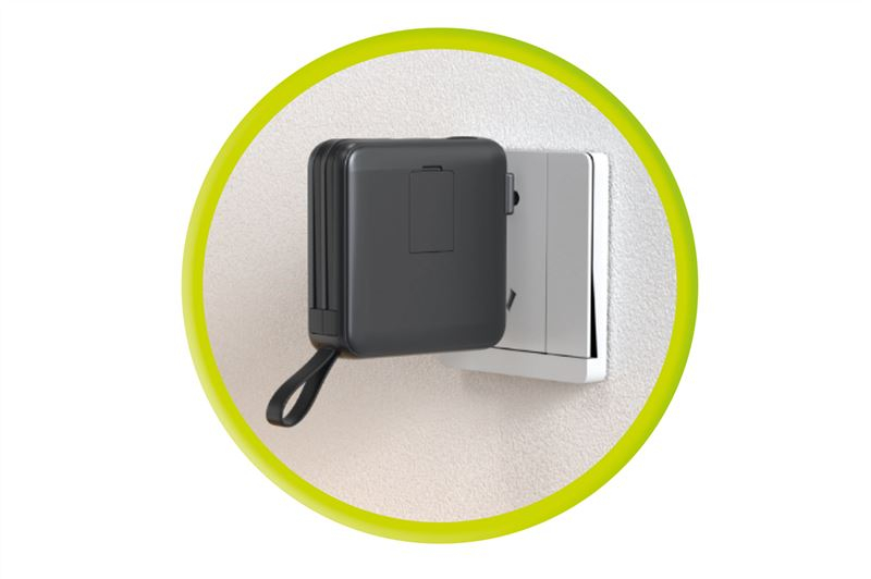 (22.5W) 10000mAh USB C / USB A MagSafe Powerbank Fast Charge Ladegerät   USB C / Lightning Ladekabel   Travel Adapter (PBT-03L-BLK)