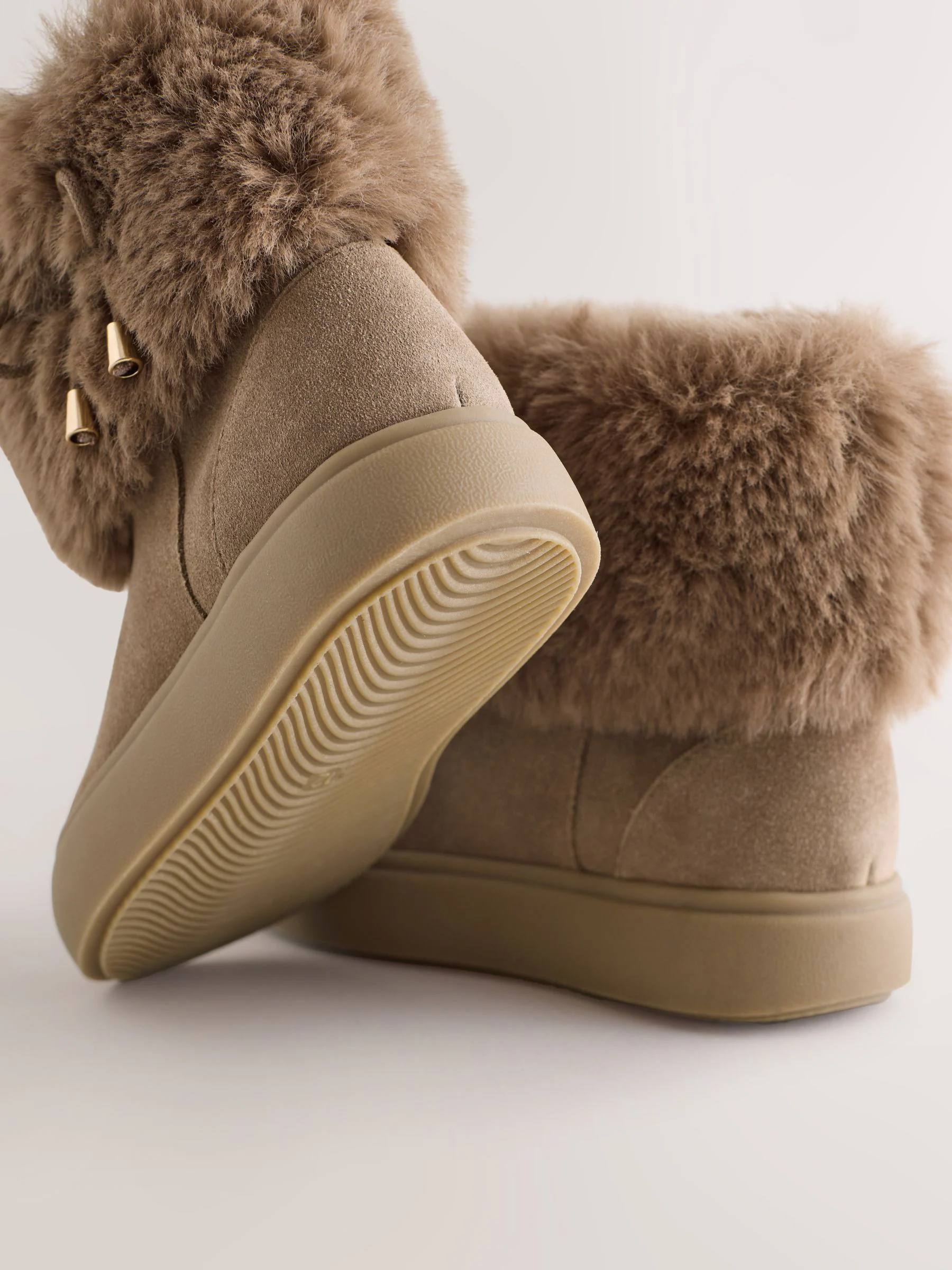 Lichtbruin - Water Repellent Suede Boots