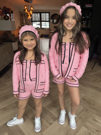 Completely pink set