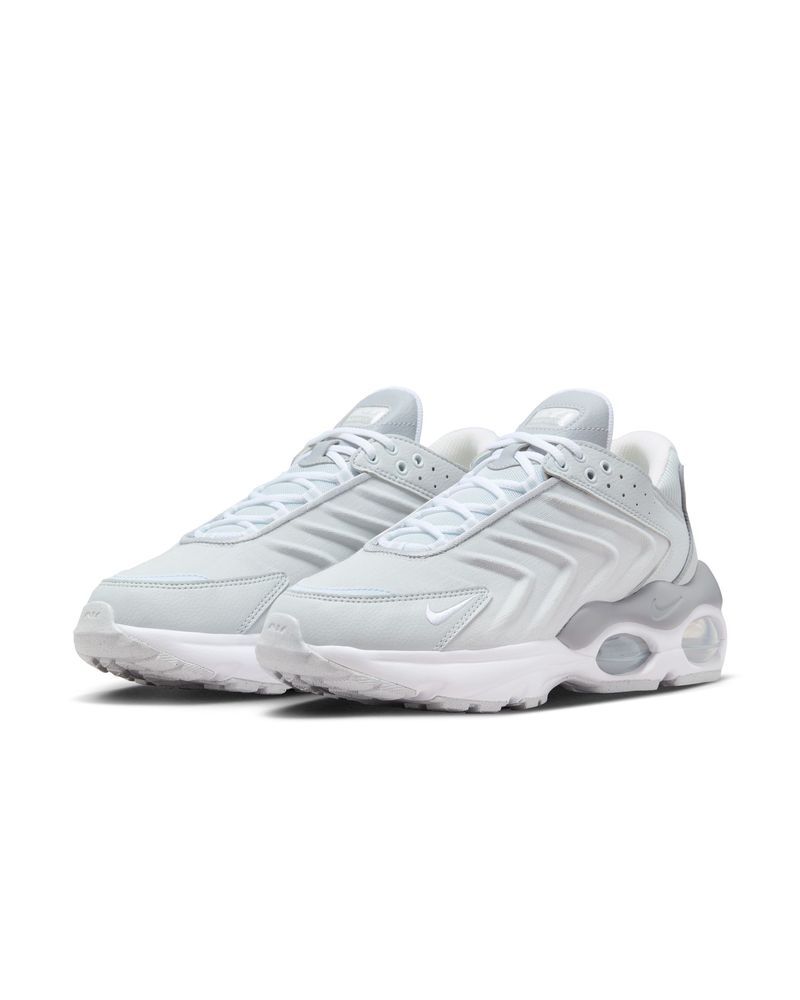 Chaussures Nike Air Max TW Gris pour homme