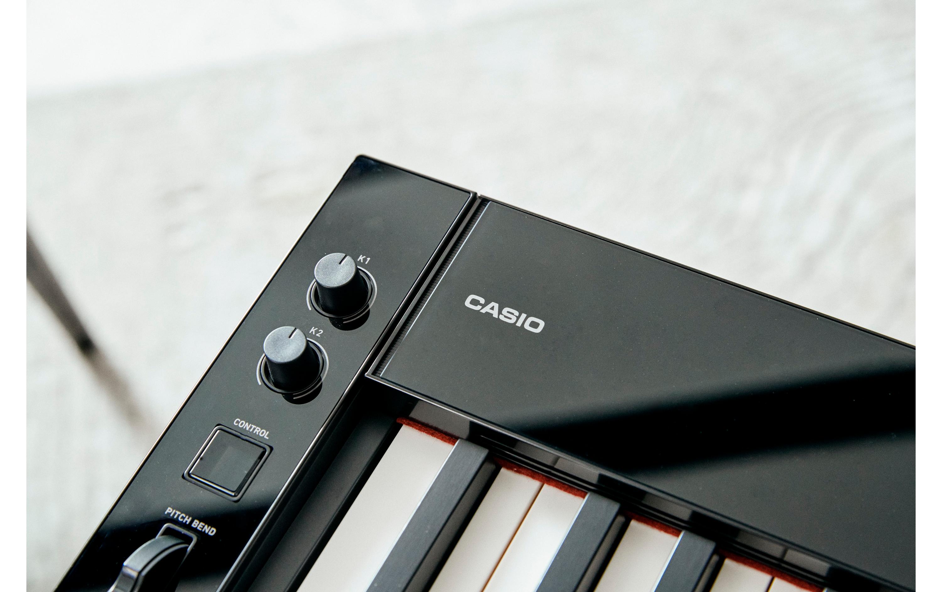 E-Piano Privia PX-S6000 – Schwarz<br>Digitalpiano mit dem authentischen Anschlag eines Flügels, innovativer Klangtechnologie und stilvollem Gehäuse mit Holzdekor