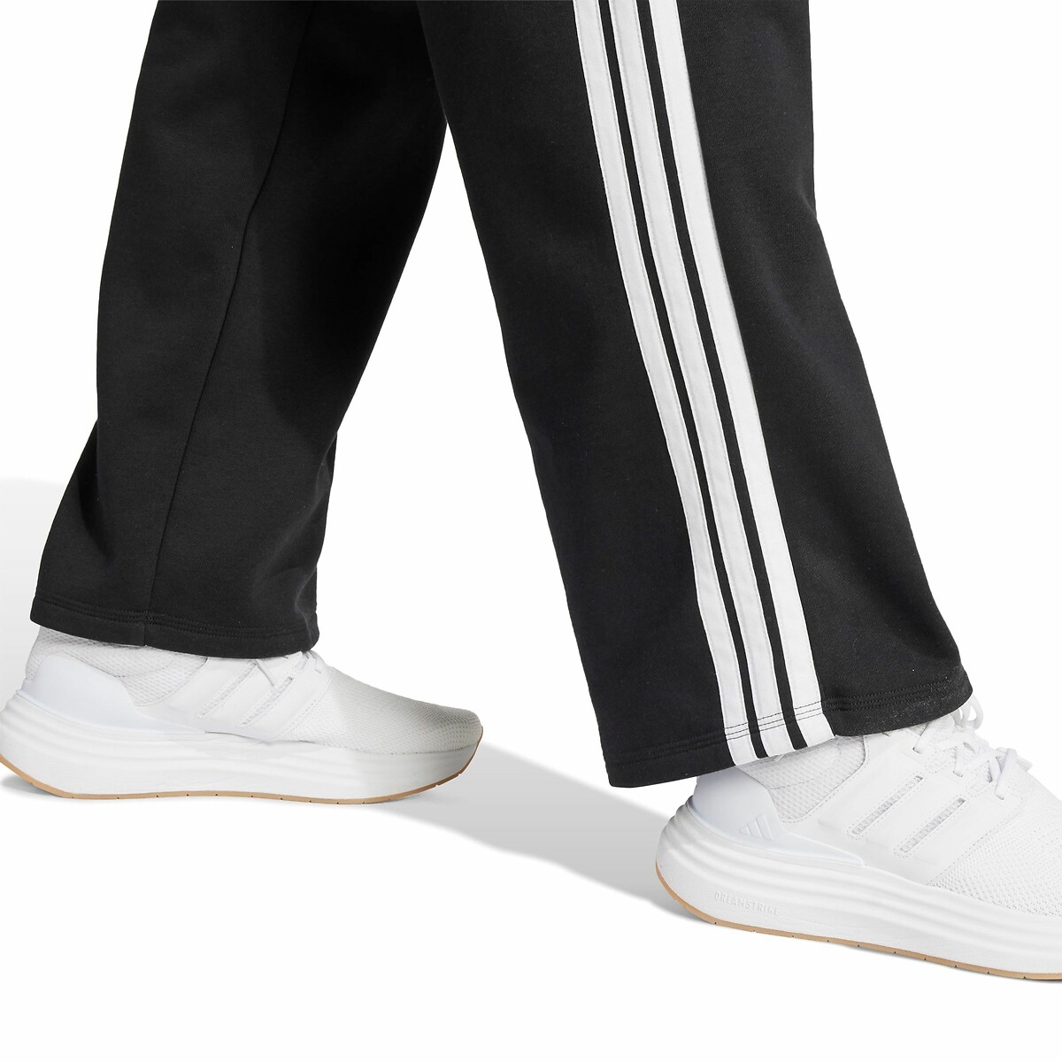 ADIDAS ROUPAS ESPORTIVAS<br>Calça larga Ferretoleum Essentials 3 listras