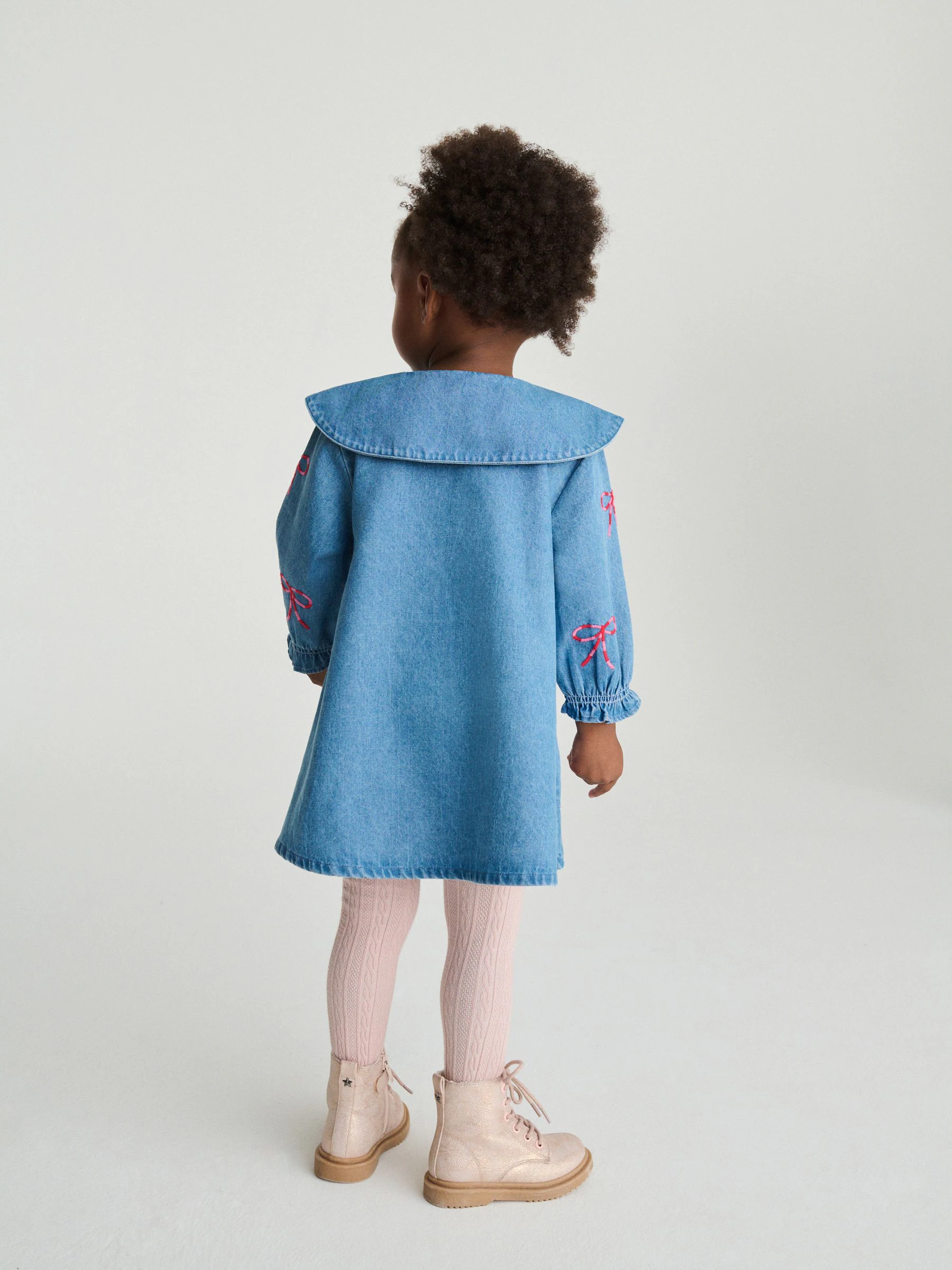 Bow Embroidered - Denim jurk met kraag (3mnd-8jr)