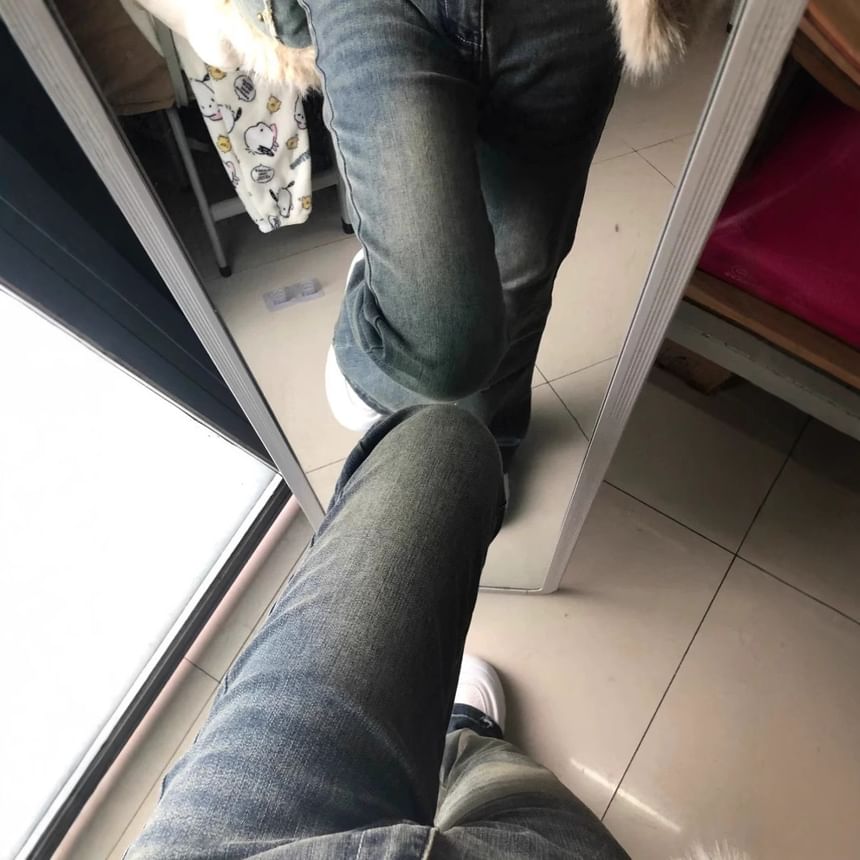 Rosesand - Low Waist Washed Straight-Fit Boot-Cut Jeans